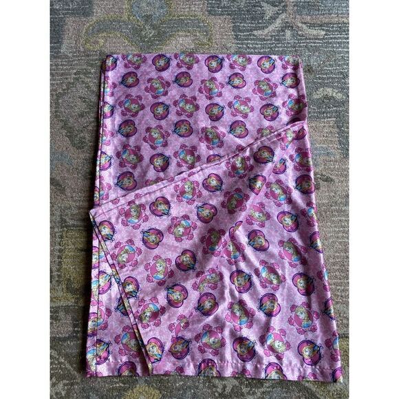 Frozen Elsa Anna ..Silky Bed Pillow Cases - Picture 2 of 4